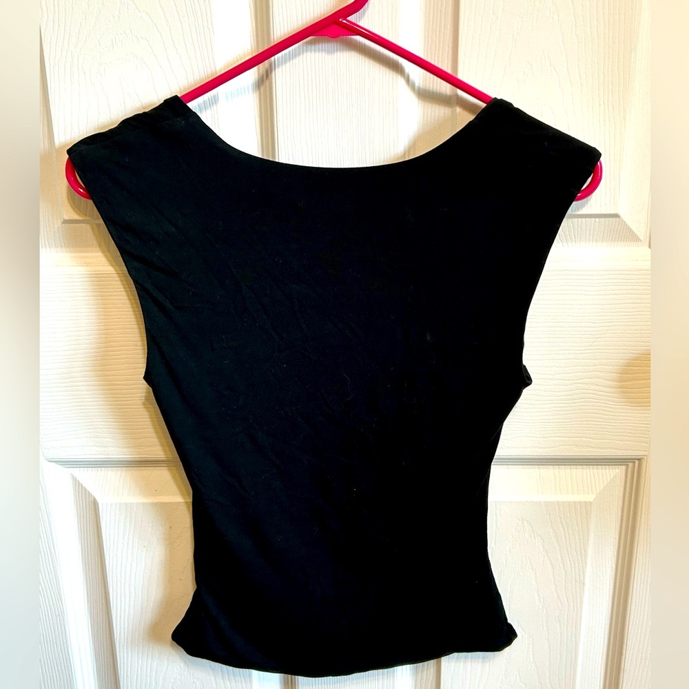 Black Sleeveless Women's Top